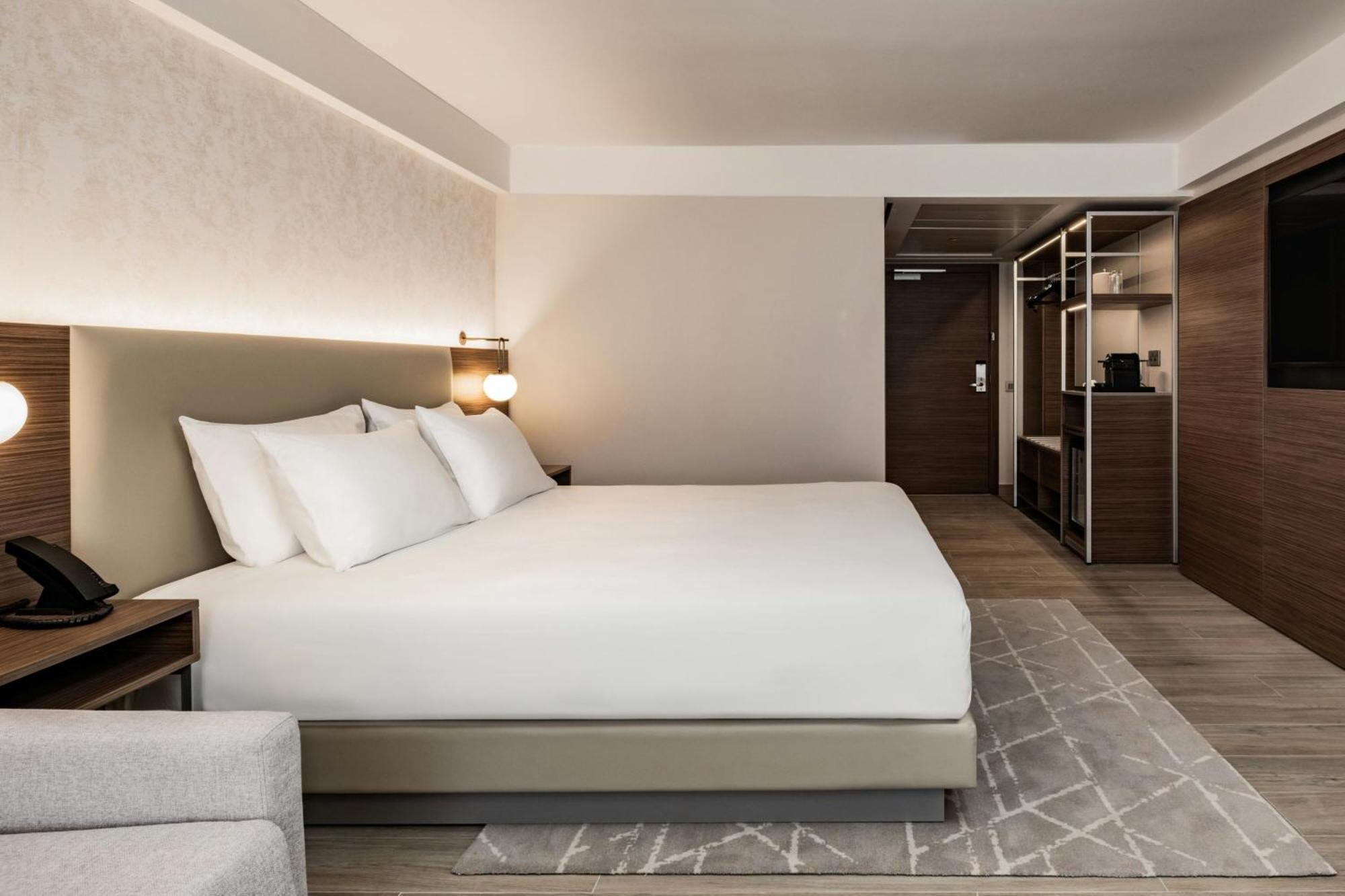 Ac Hotel By Marriott St Julian'S Saint Julian's Εξωτερικό φωτογραφία