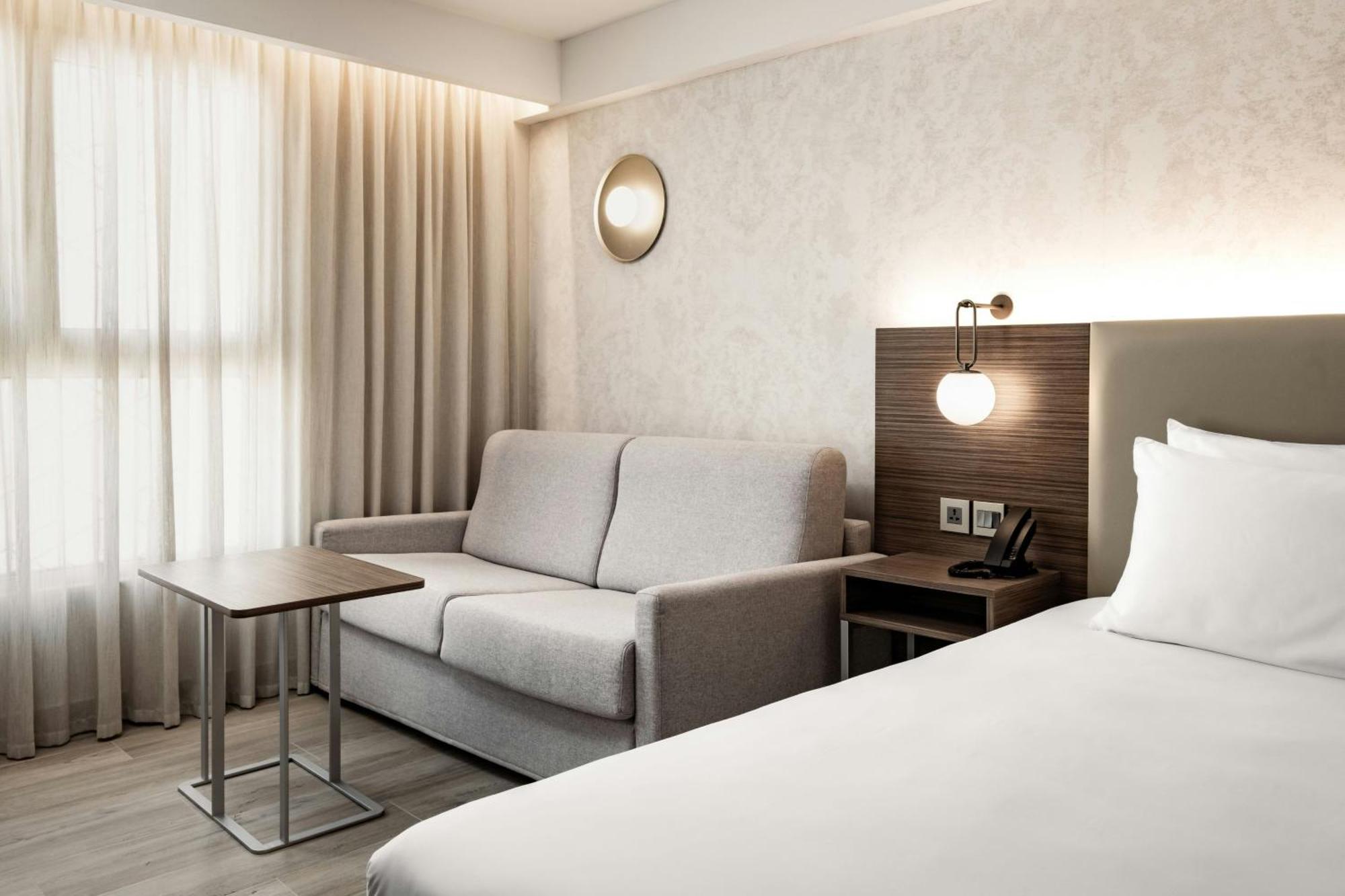 Ac Hotel By Marriott St Julian'S Saint Julian's Εξωτερικό φωτογραφία